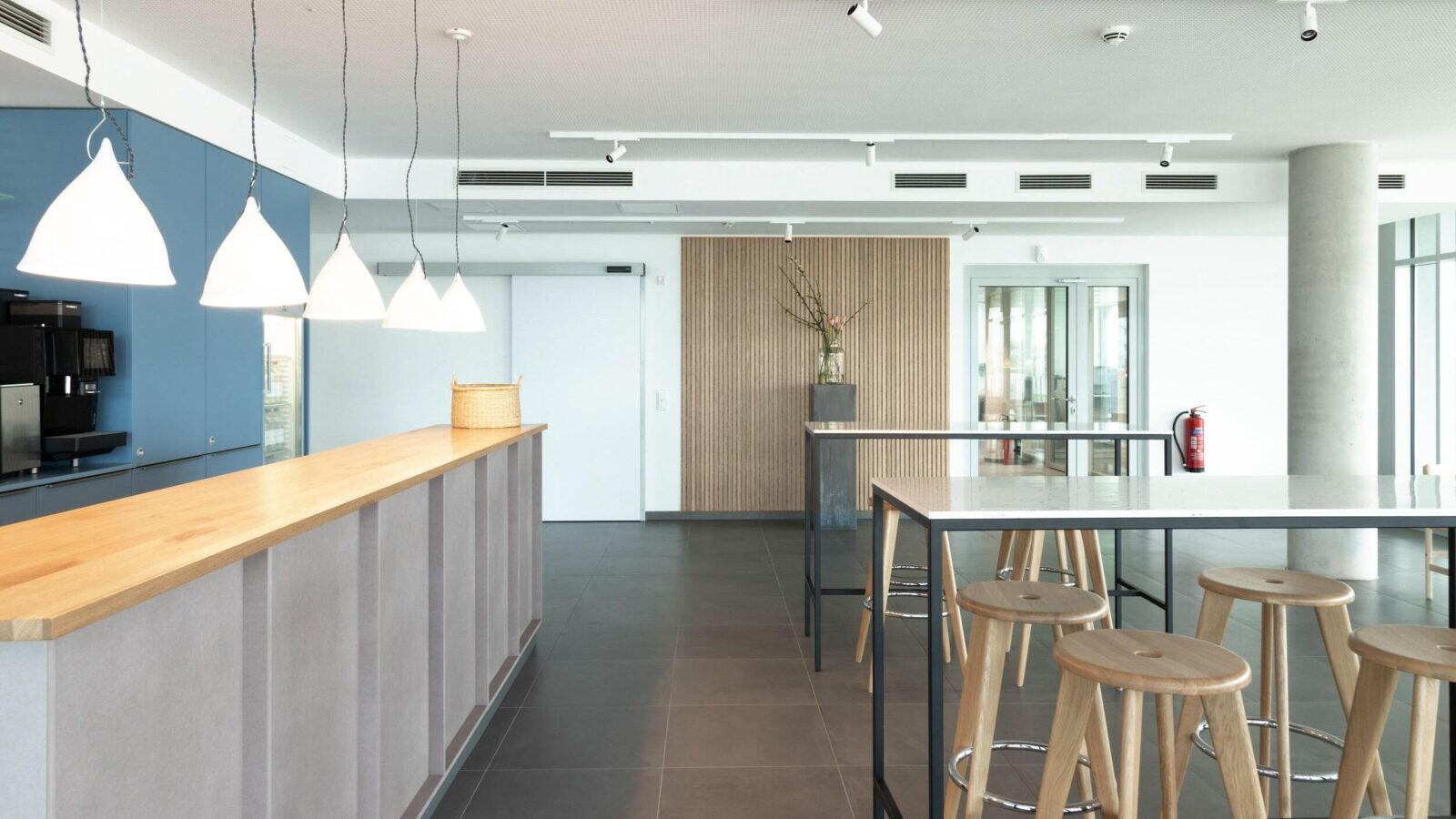 projekt k Referenzprojekt Kantine Innenausbau mit Vitra bei Diapharm in Münster